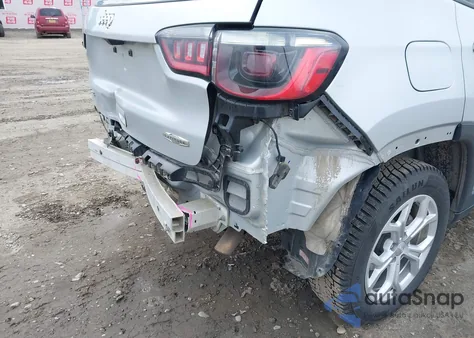 2024 Jeep Compass Latitude 4X4 из США, поврежденный, VIN 3C4NJDBN0RT117919